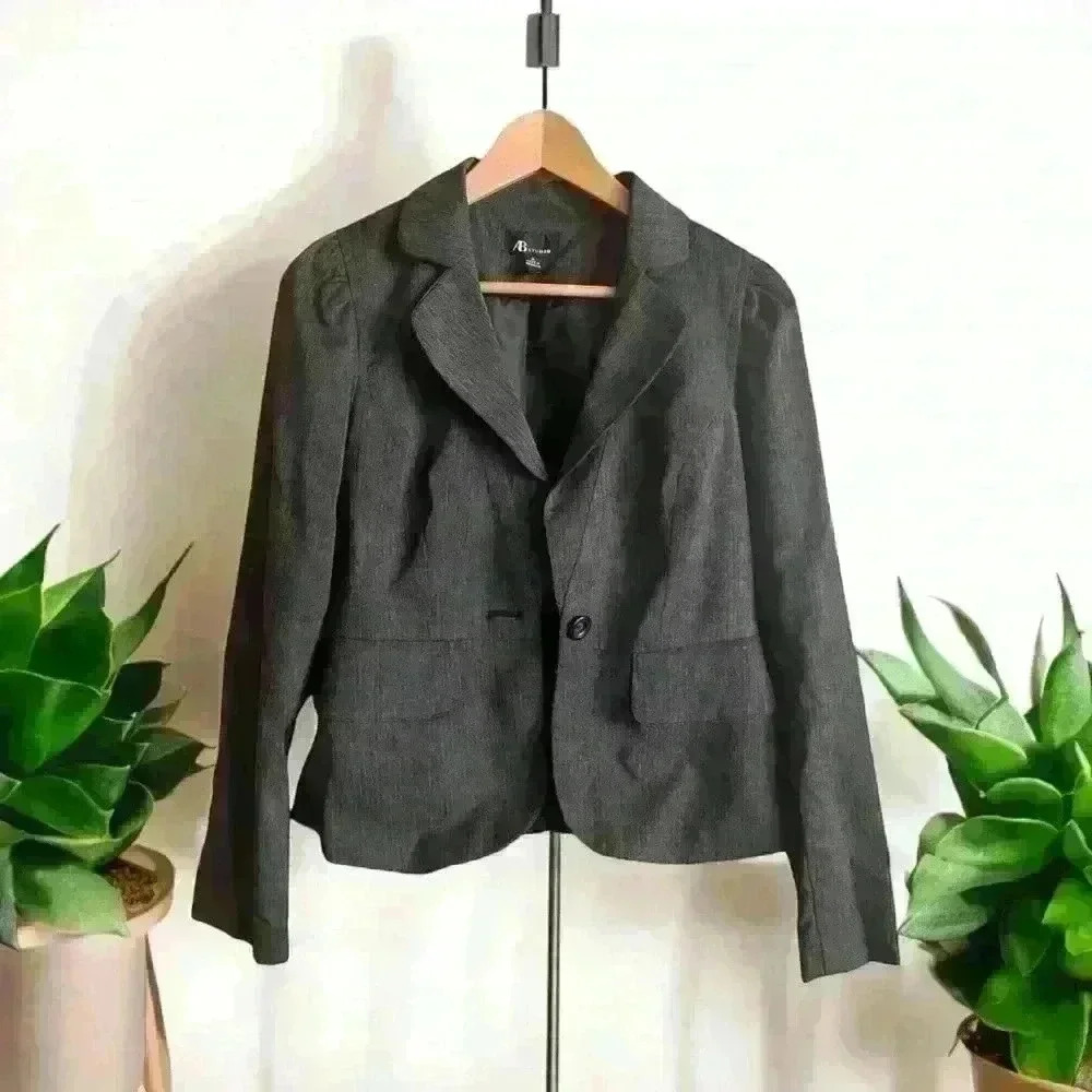 AB Studio Women's Charcoal Pinstripe‎ Blazer Jacket Size 2